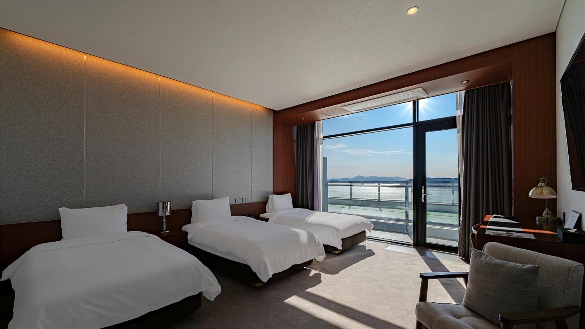 Hotel JCS Yeosu Luaran gambar